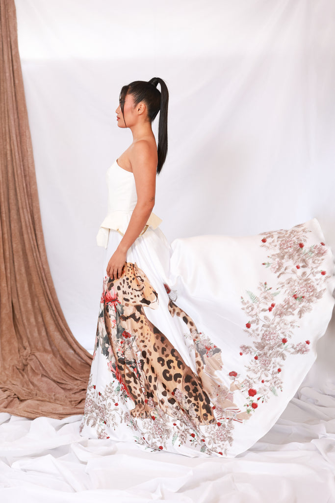 White structured Corset with a peplum